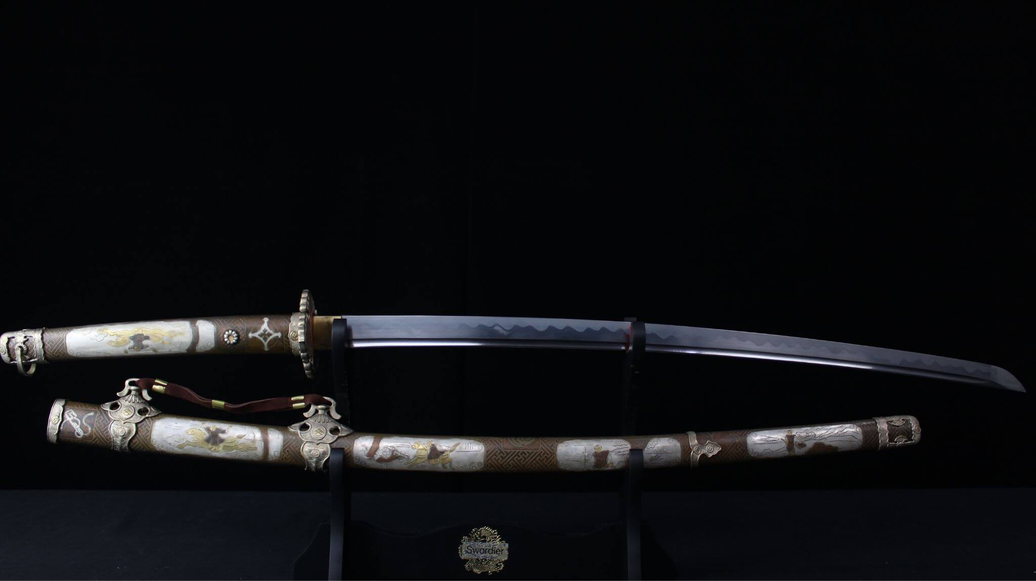 SWK-10082 Swordier Reproduction of 10th to 16th Century Samurai Tachi with Antique Koshirae SWK-10082 Swordier Reproduction of 10th to 16th Century Samurai Tachi with Antique Koshirae