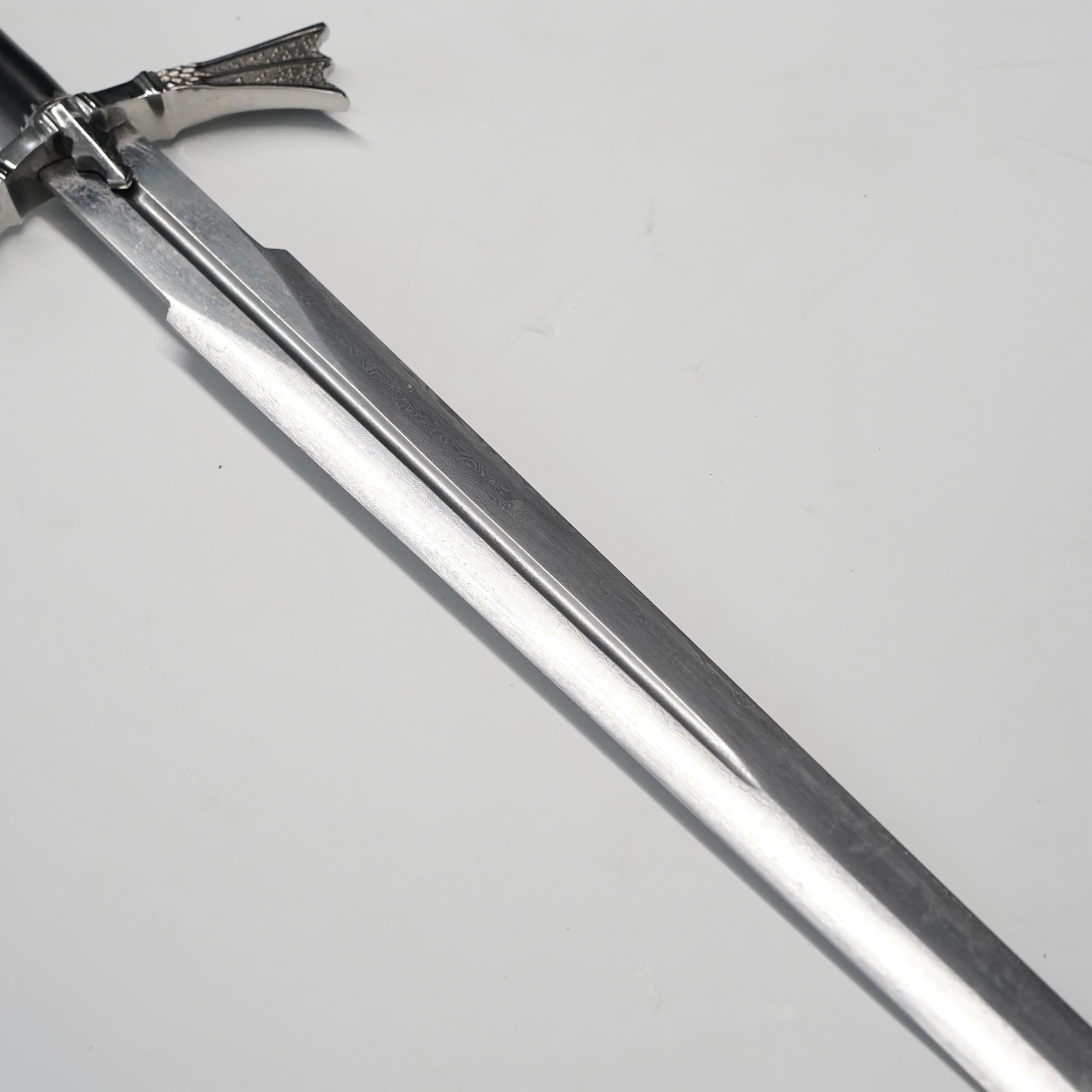 SWA-1004 Swordier “Shadow Fang” Longsword Slim Fantasy Dragon